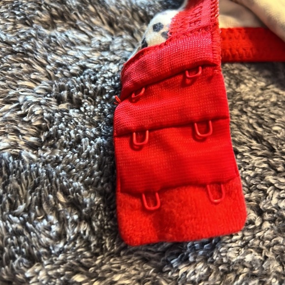 Victoria’s Secret wire bra - Picture 2 of 3